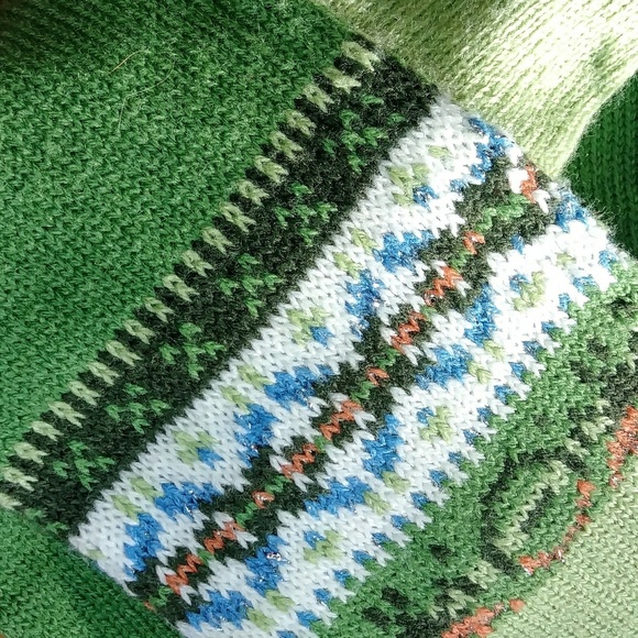 GREEN Winter Scarf #hundredsofscarves - Picture 4 of 4